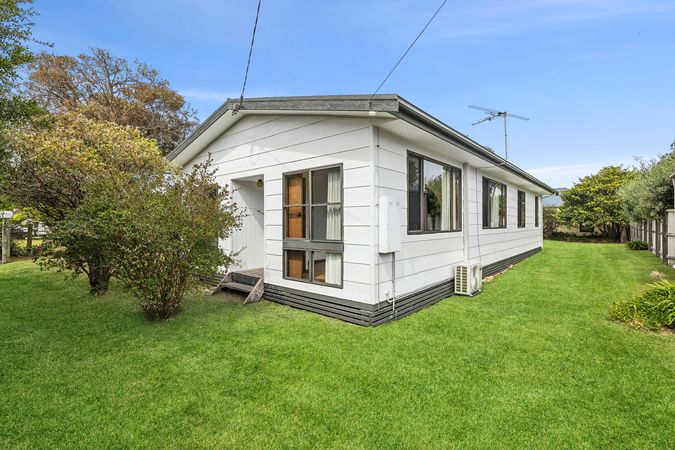 5 Wilson Rd, Blairgowrie, VIC 3942