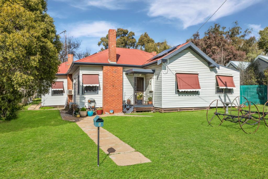 5 Reef St, Wedderburn, VIC 3518