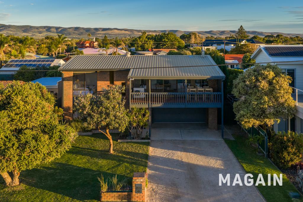 4 Zephyr Tce, Port Willunga, SA 5173