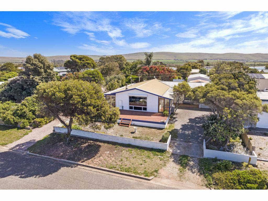 9 South East Tce, Louth Bay, SA 5607