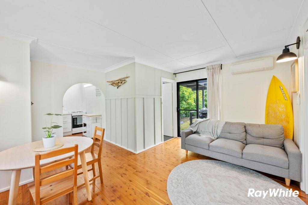 13 Surfside Ave, Mossy Point, NSW 2537