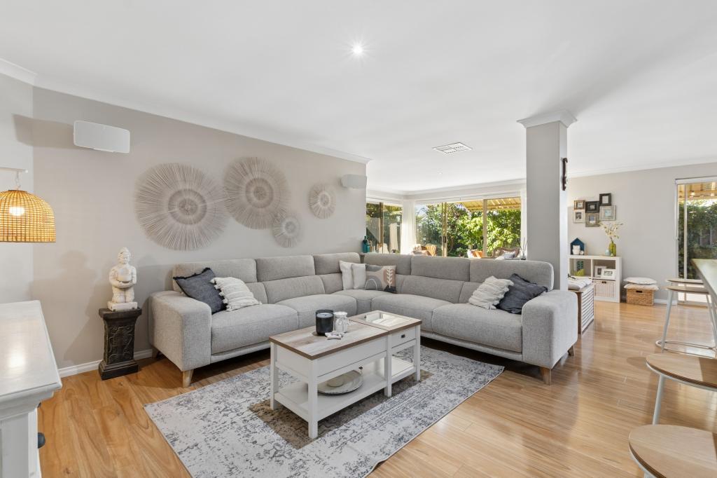 4 Middle Cove, Kallaroo, WA 6025
