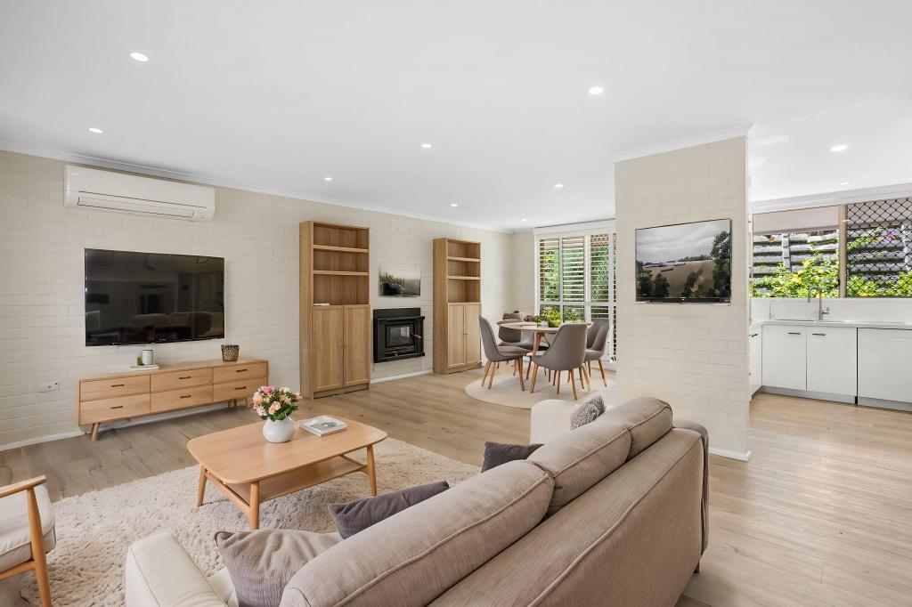 52 Goolman St, Chapel Hill, QLD 4069