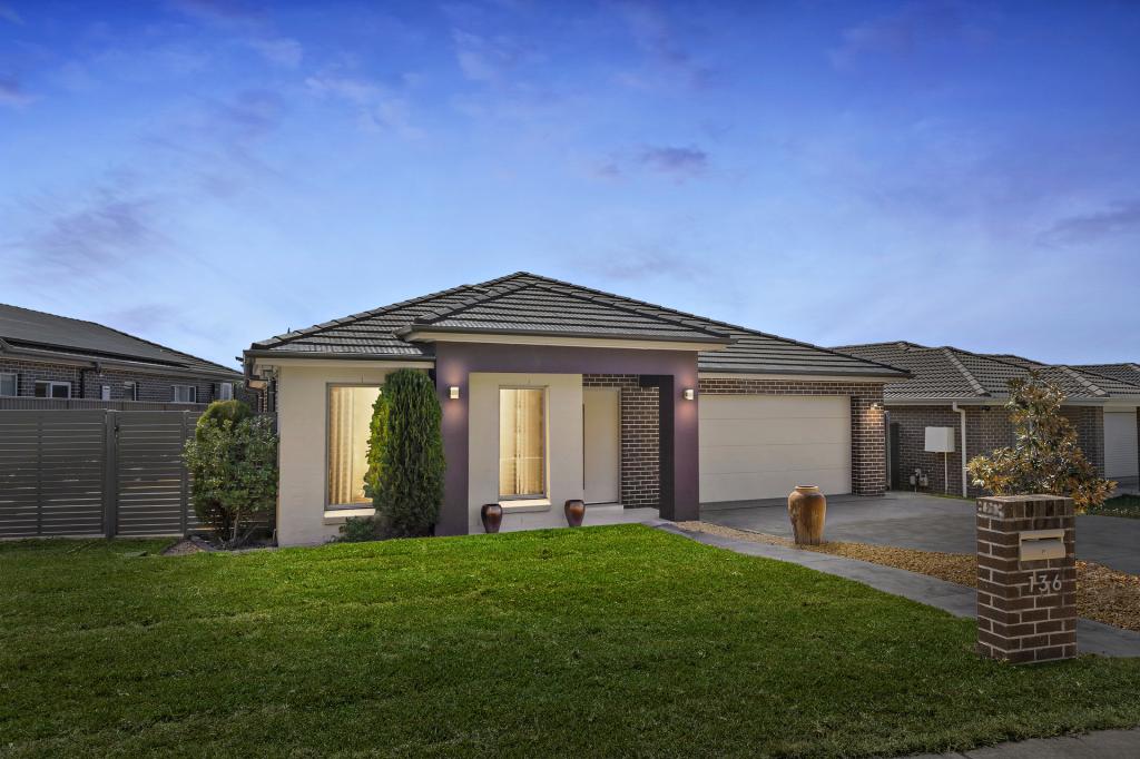 136 Jubilee Dr, Jordan Springs, NSW 2747