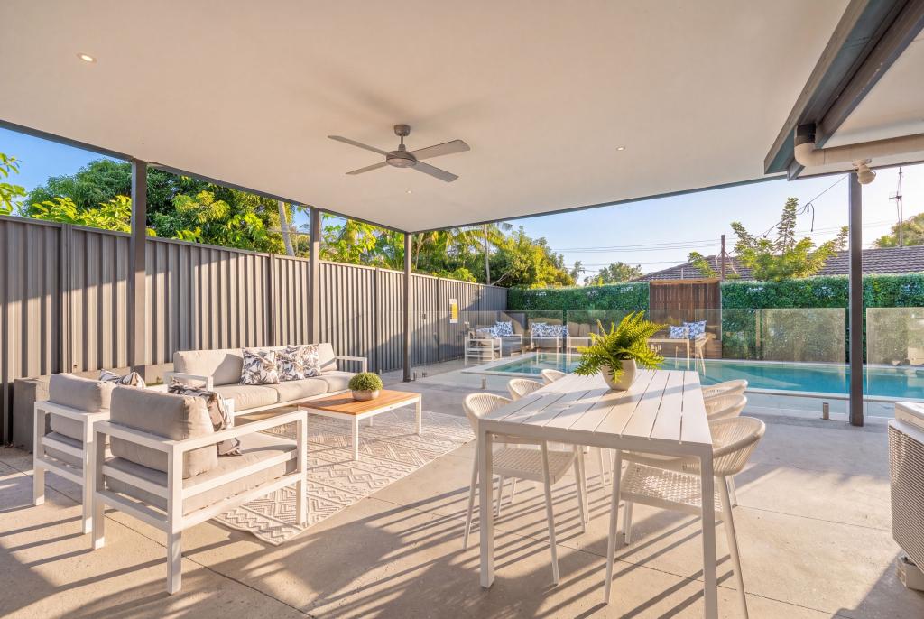 7 Darnay Rd, Broadbeach Waters, QLD 4218