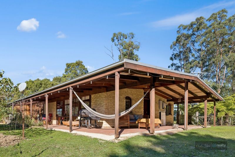 125 Nippards Trk, Woorarra West, VIC 3960