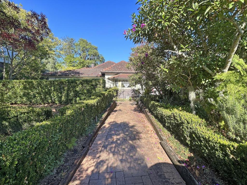 322 Macquarie Rd, Springwood, NSW 2777