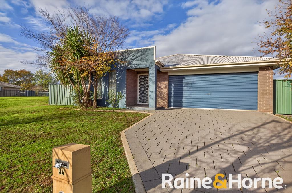 34 DALBEATTIE CRES, DUBBO, NSW 2830