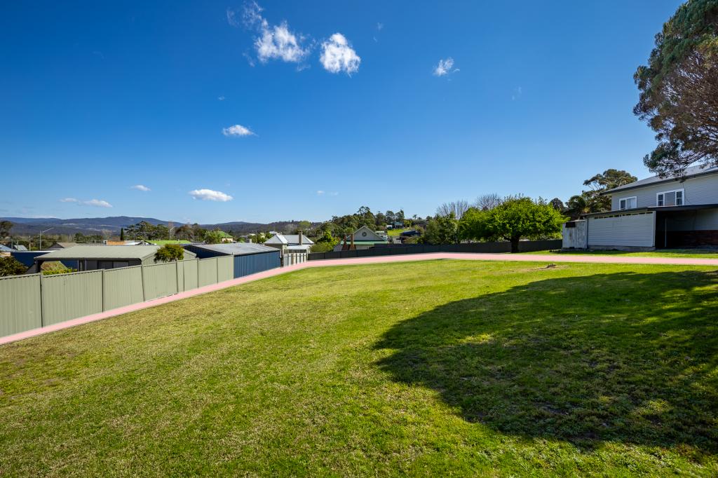 12 LITTLE GAHAN ST, PAMBULA, NSW 2549