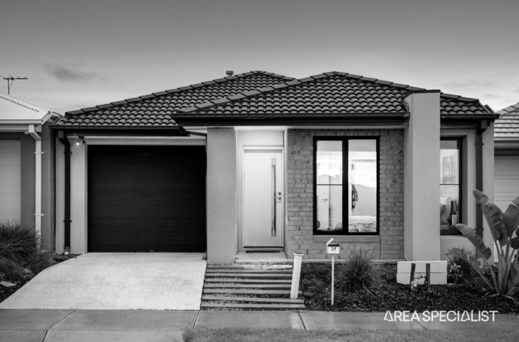 39 Inglewood Dr, Werribee, VIC 3030