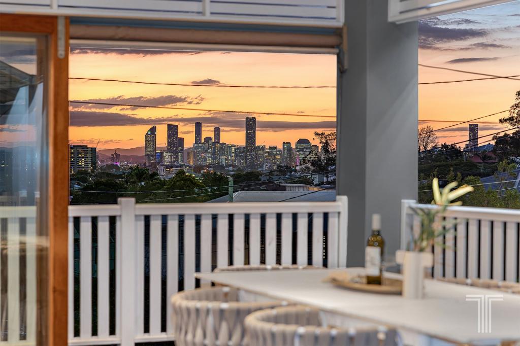 73 Greens Rd, Coorparoo, QLD 4151