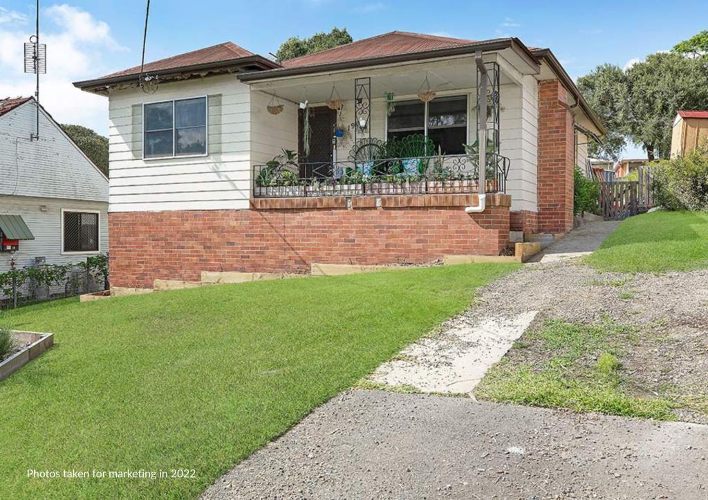 19 Bay Rd, Fennell Bay, NSW 2283