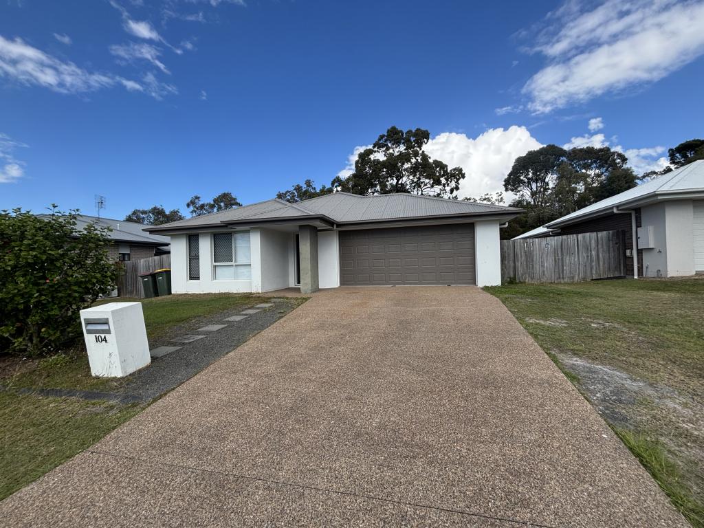 104 Bradman Way, Urangan, QLD 4655
