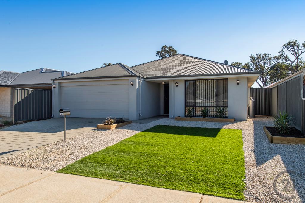 12a Wood Ave, Waroona, WA 6215