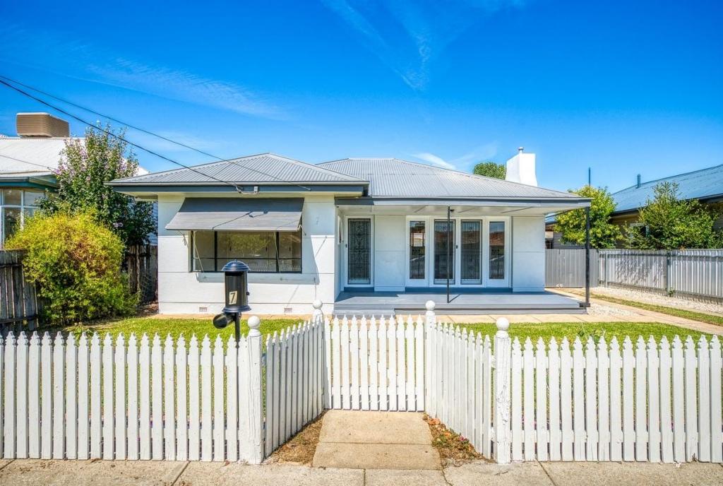 7 Wilson St, Wodonga, VIC 3690