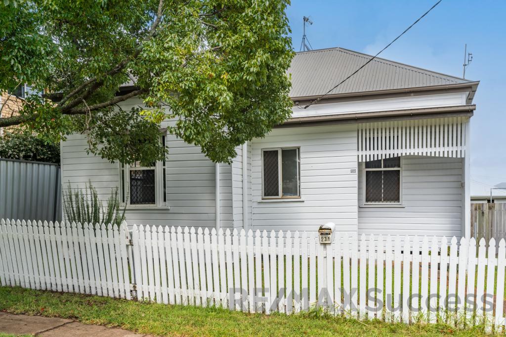 231 Hume St, South Toowoomba, QLD 4350