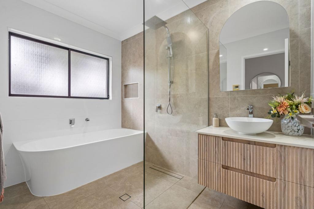 9 MAIDENWELL RD, ORMEAU, QLD 4208