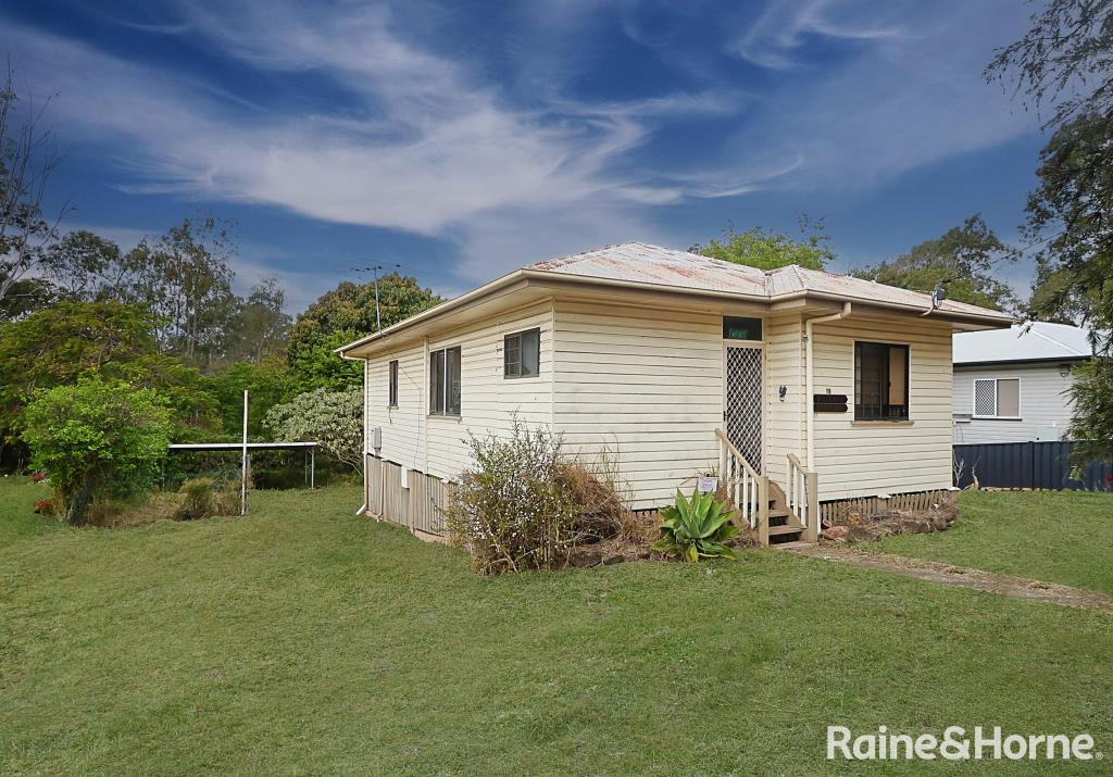 18 ROBERT ST, EBBW VALE, QLD 4304