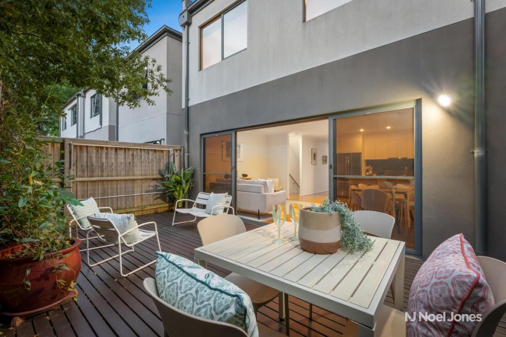 8 Yellow Gum Cres, Mooroolbark, VIC 3138