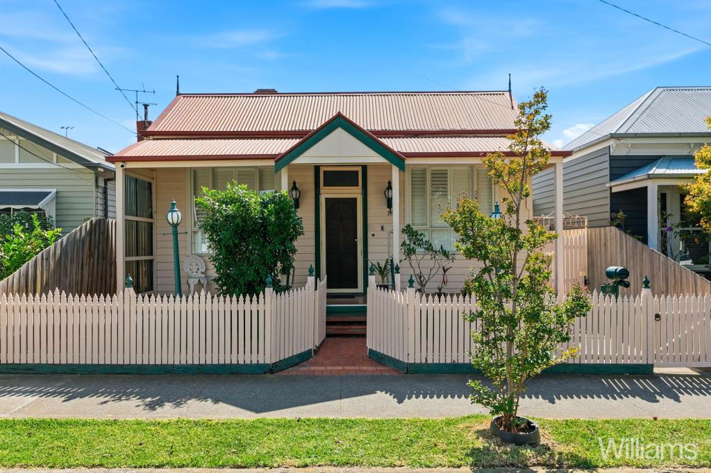 18 River St, Newport, VIC 3015