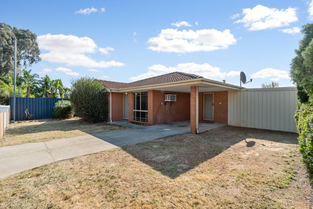 142 Seville Dr, Seville Grove, WA 6112