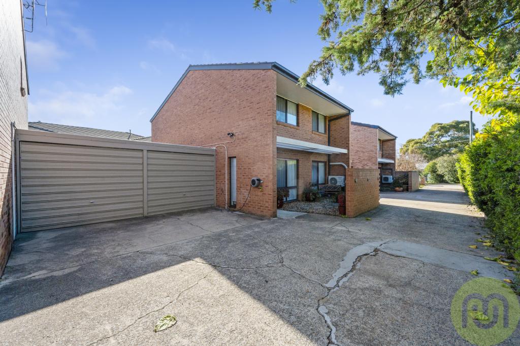 2/21 Broughton Pl, Queanbeyan, NSW 2620