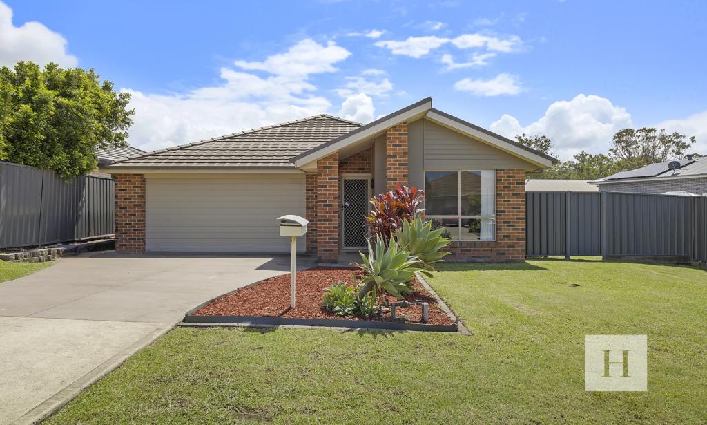 3 Frank Ave, Wadalba, NSW 2259