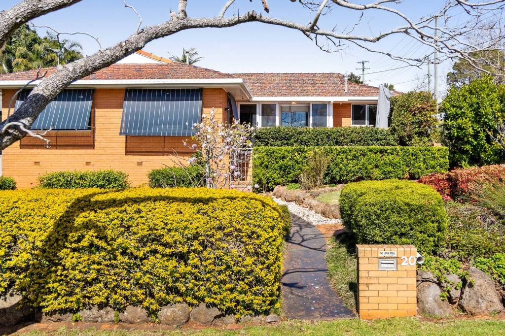 20 Rivett St, South Toowoomba, QLD 4350