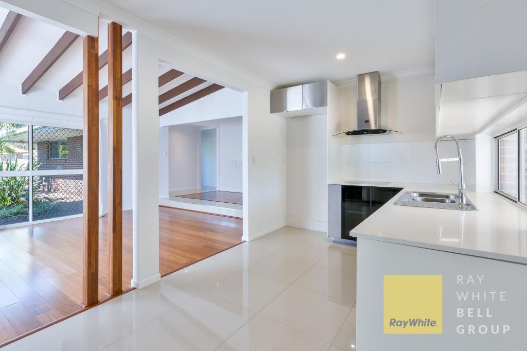 9 Essendon Cl, Arundel, QLD 4214