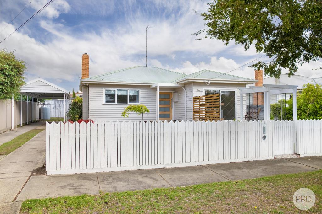 17 LINDEN AVE, WENDOUREE, VIC 3355