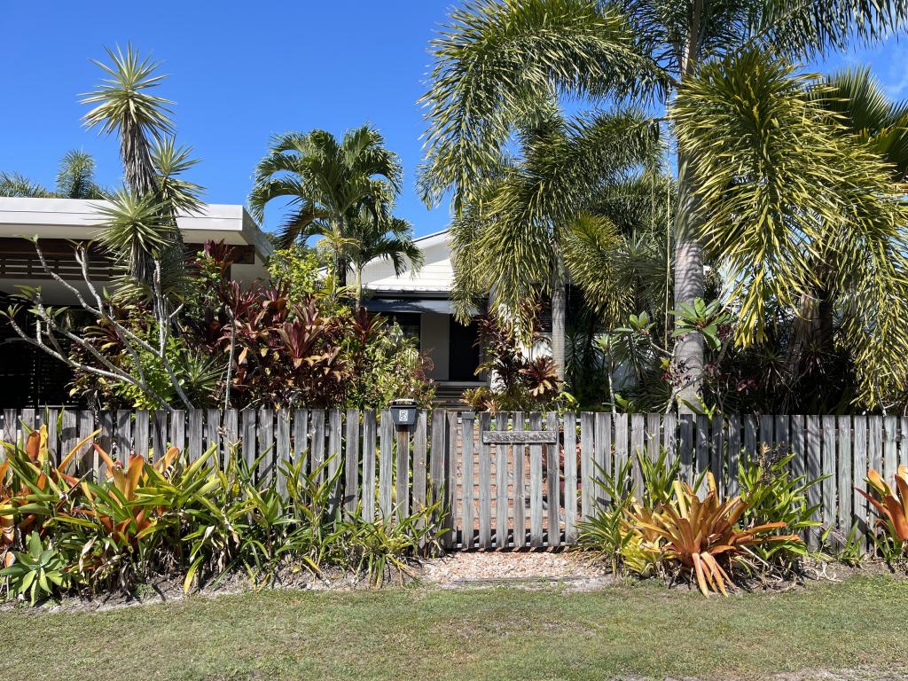 5 Heliconia Ct, South Mission Beach, QLD 4852