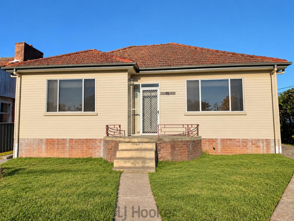 82 Anzac Pde, Toronto, NSW 2283