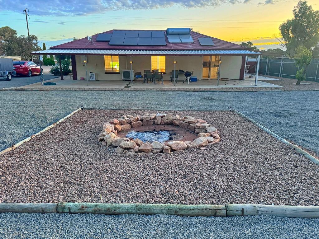 32 North Tce, Gladstone, SA 5473