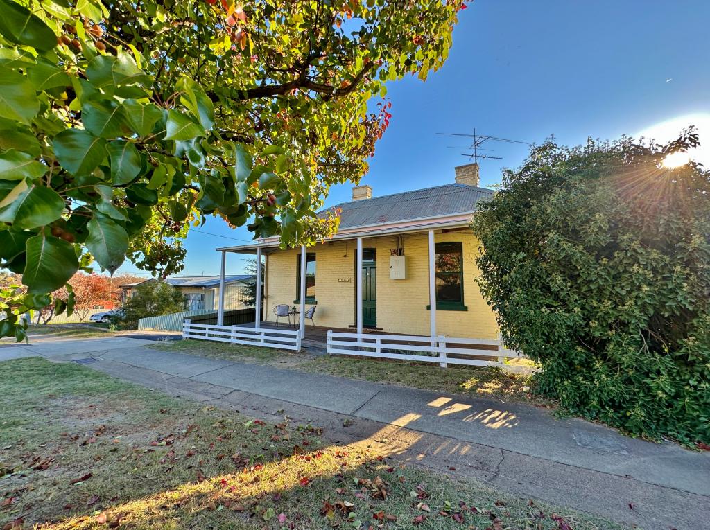 17 Main St, Young, NSW 2594