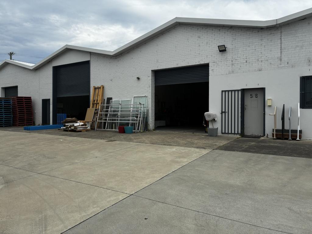 Bay 4/56 Doyle Ave, Unanderra, NSW 2526