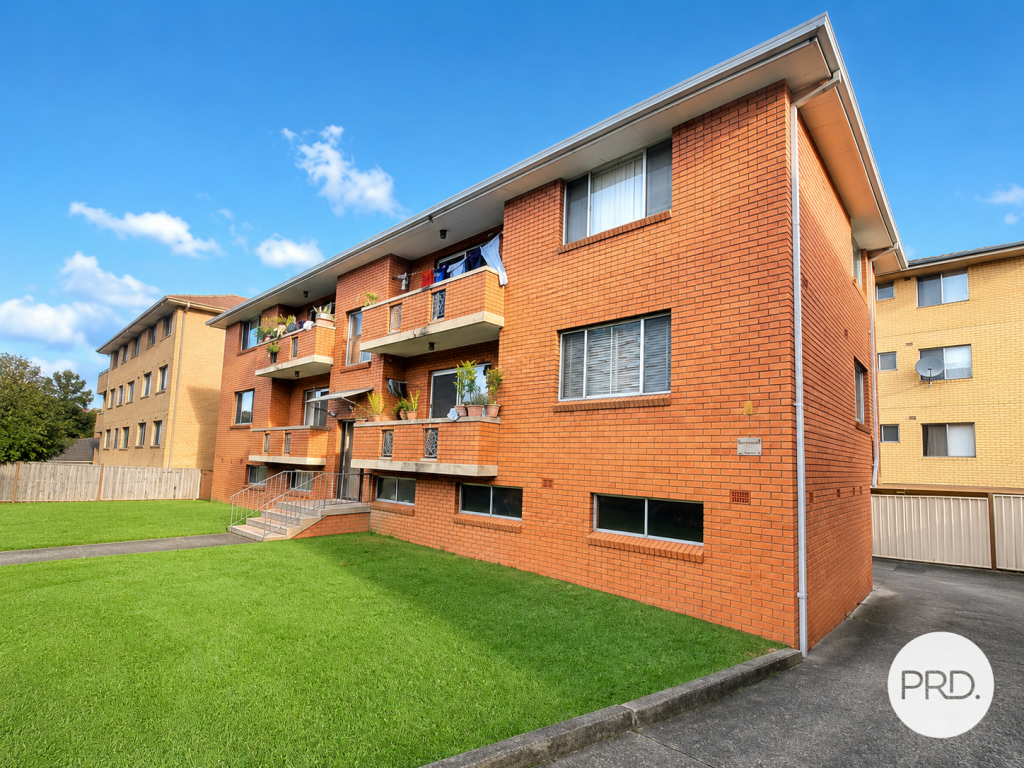 3/4 OLIVE ST, LIVERPOOL, NSW 2170
