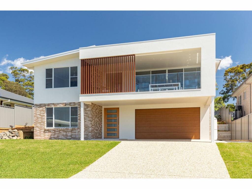 4 Silk Cres, Diamond Beach, NSW 2430