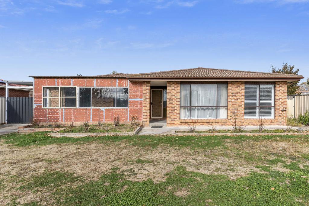 11 Ellerston Ave, Isabella Plains, ACT 2905