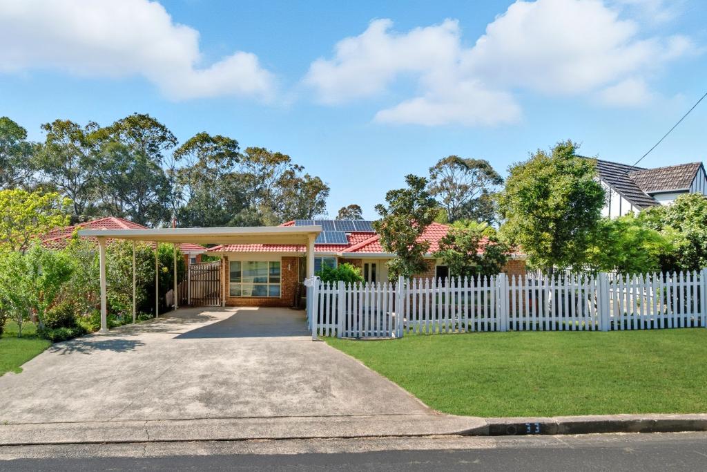 33 LUGARNO AVE, LEUMEAH, NSW 2560