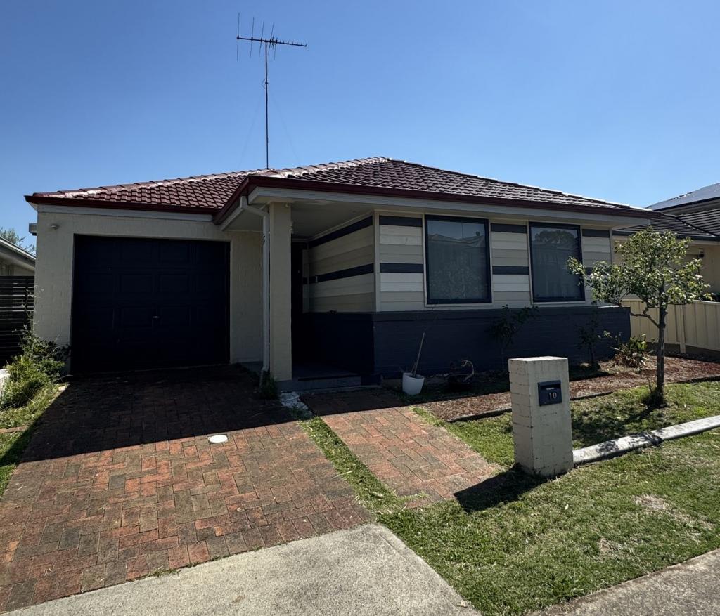 10 Caley St, Ropes Crossing, NSW 2760