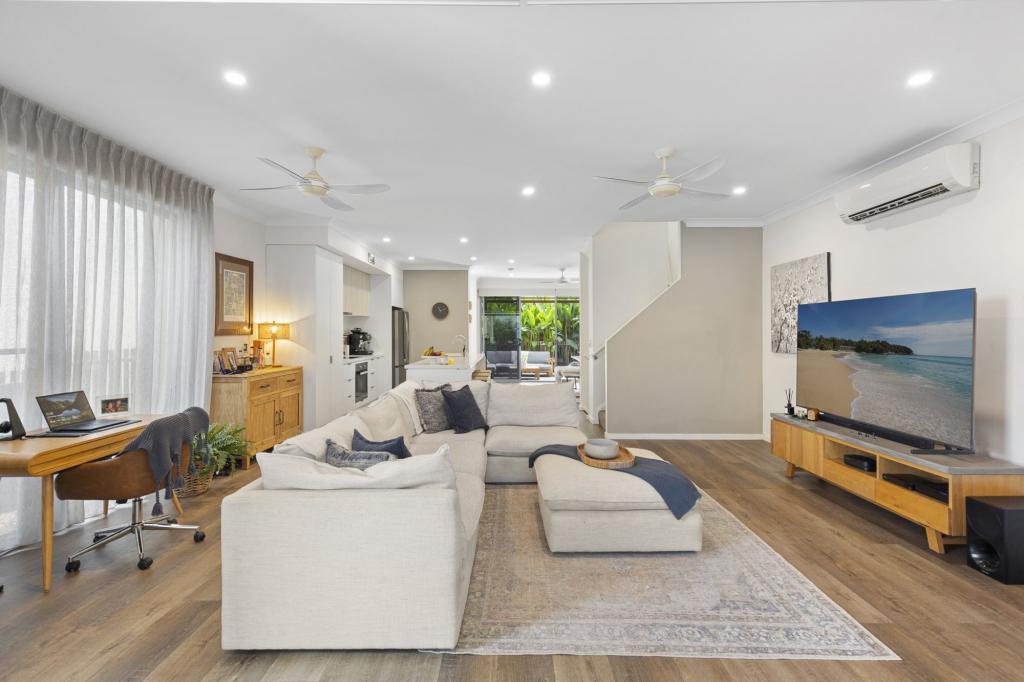 70/1 Grande Ave, Carrara, QLD 4211