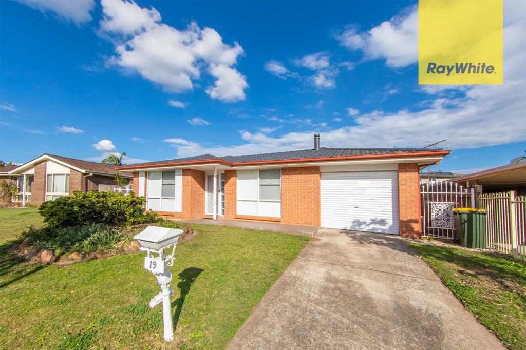 19 Wraysbury Pl, Oakhurst, NSW 2761