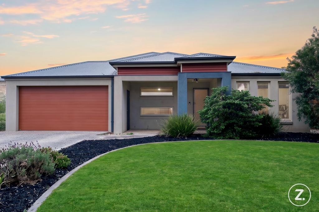 13 BEN HALL ST, CRANBOURNE EAST, VIC 3977
