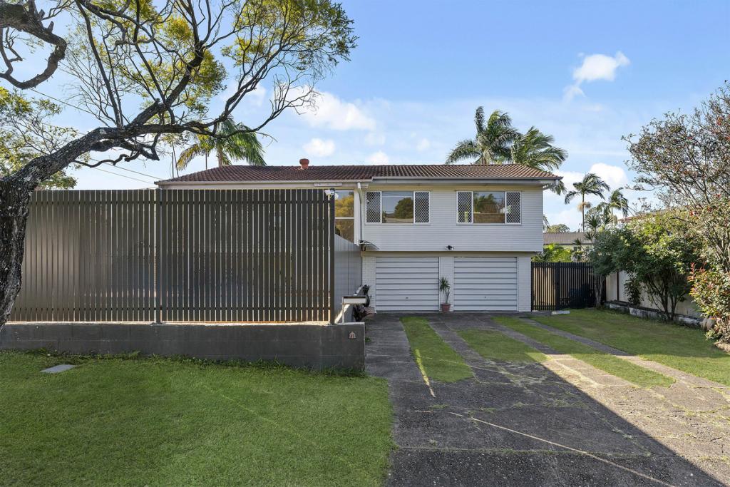 31 Coolmunda St, Mansfield, QLD 4122