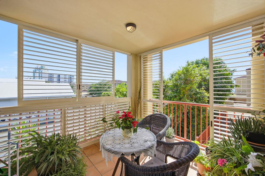 3/89 Frank St, Labrador, QLD 4215