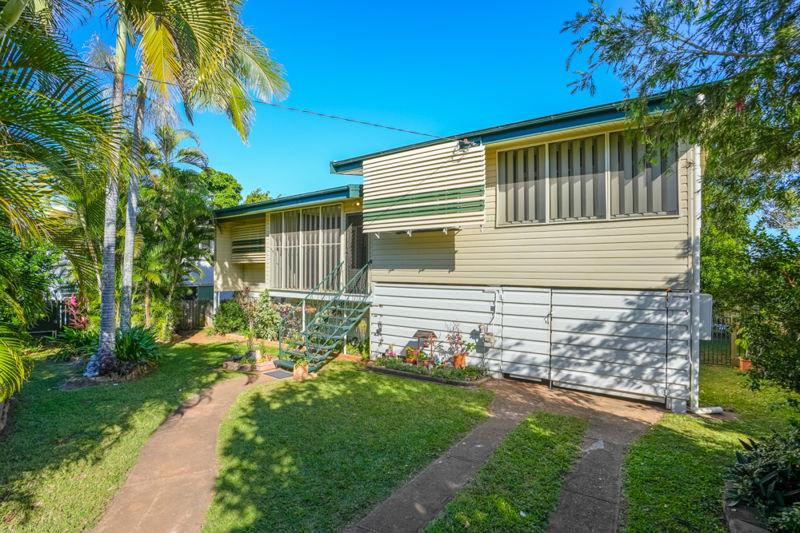 11 Norris St, West Gladstone, QLD 4680