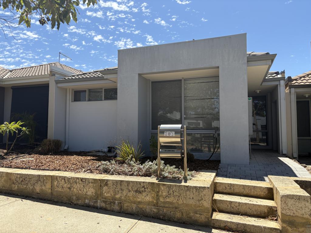 131 Lambeth Cir, Wellard, WA 6170