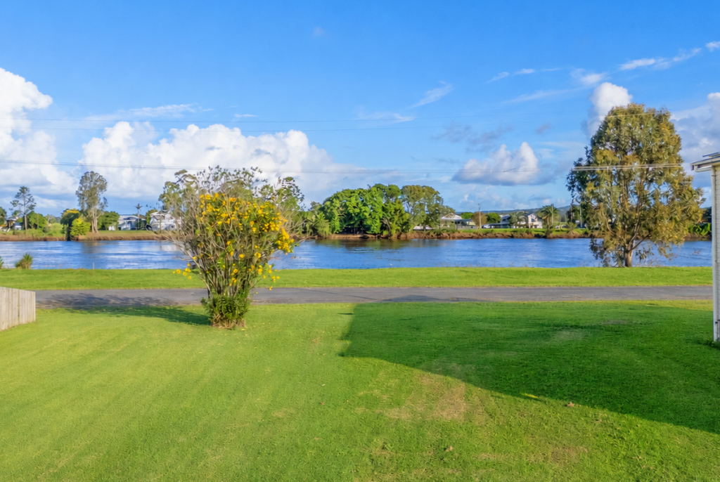 100 Bank St, North Woodburn, NSW 2471