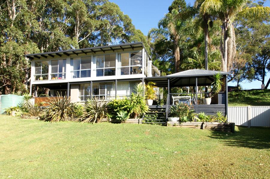 7 Gum Tree Glen, Sapphire Beach, NSW 2450