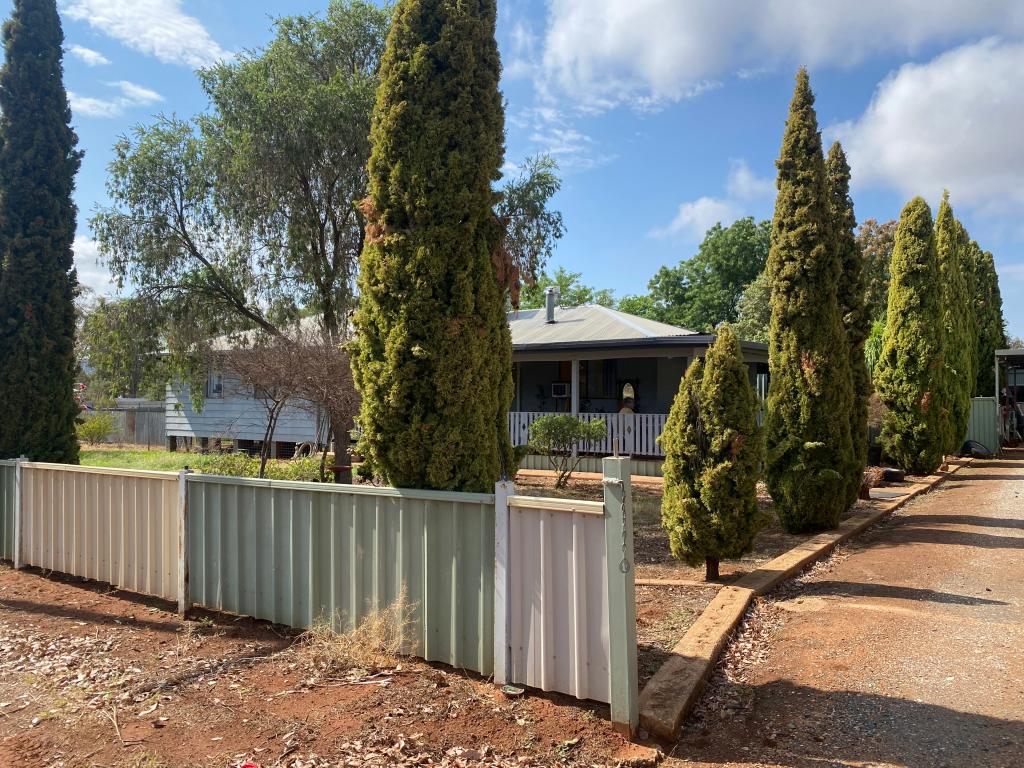 42 Bogan St, Bogan Gate, NSW 2876